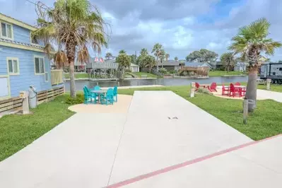 Executive Montego Cove - 14